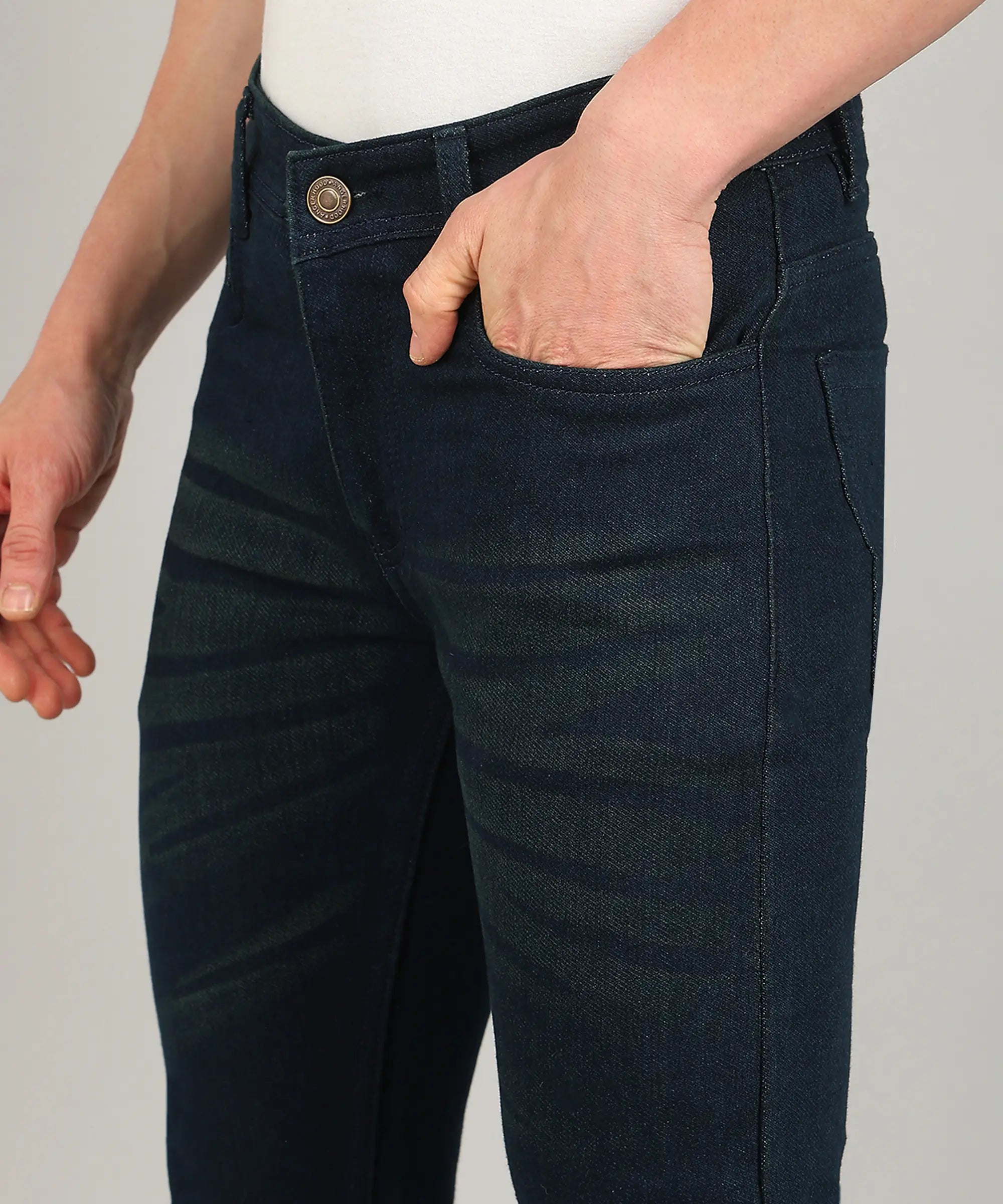 Fashionistaa  Relaxed Fit Men Dark Green Jeans