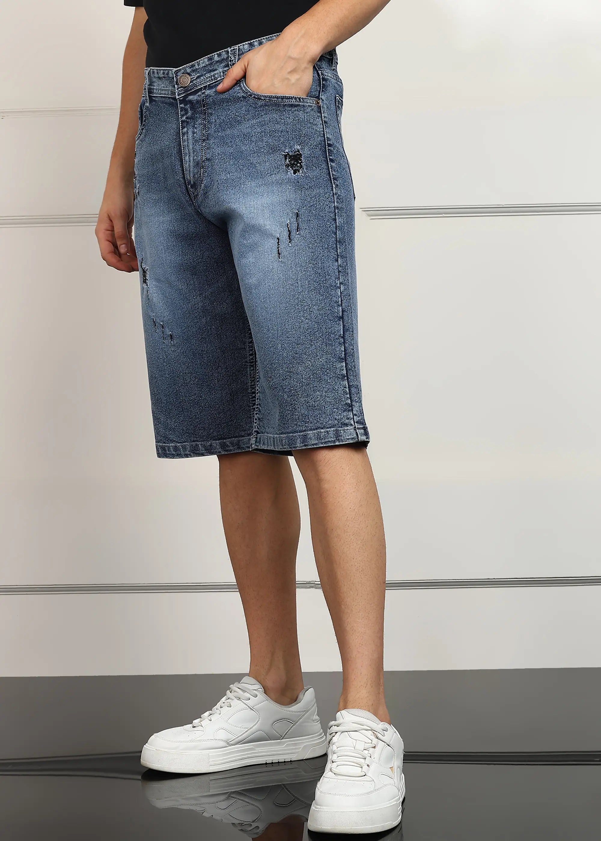 Fashionistaa Solid Men Denim Light Blue Baggy Shorts