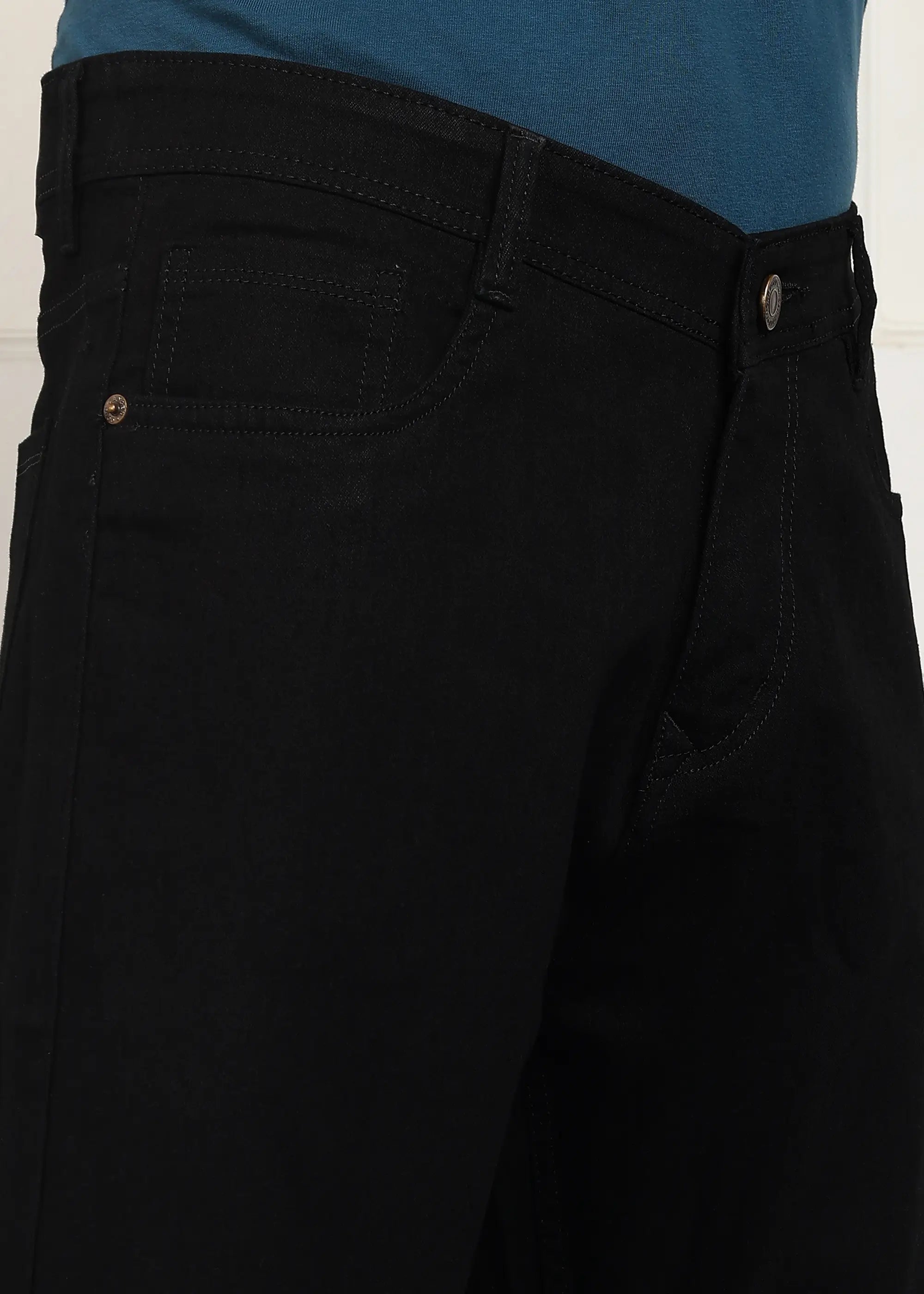 Fashionistaa  Solid Men Denim Black Baggy Shorts
