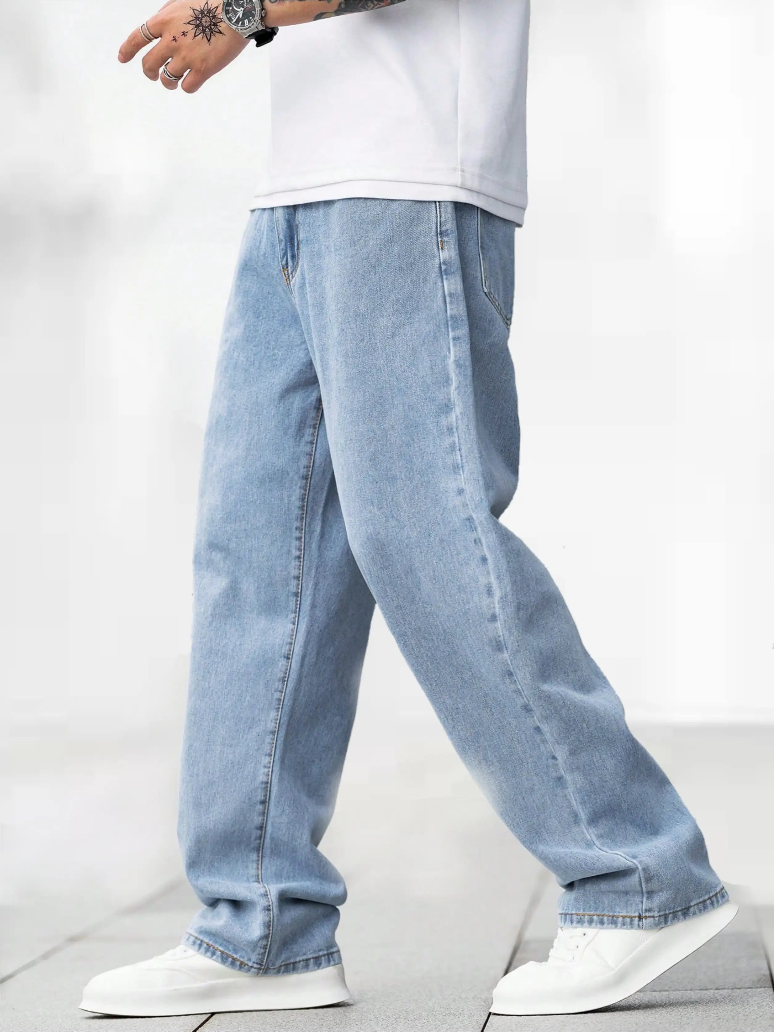 Fashionistaa  Loose Fit Men Light Blue Jeans